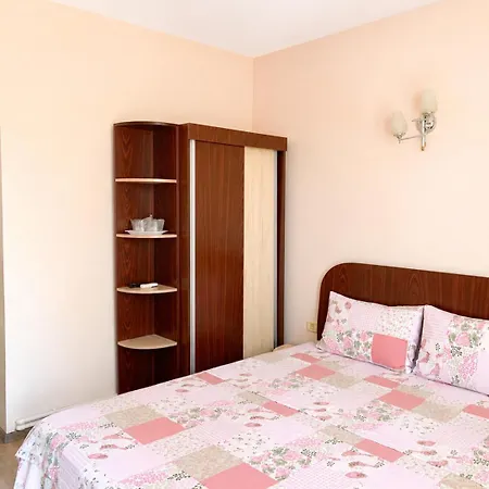 Corina Guest house 3*