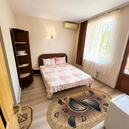 Guest house Corina 3*