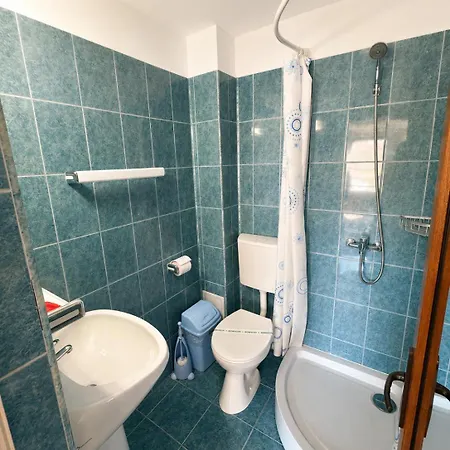 Corina Guest house 3*