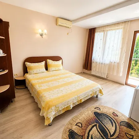 Guest house Corina 3*
