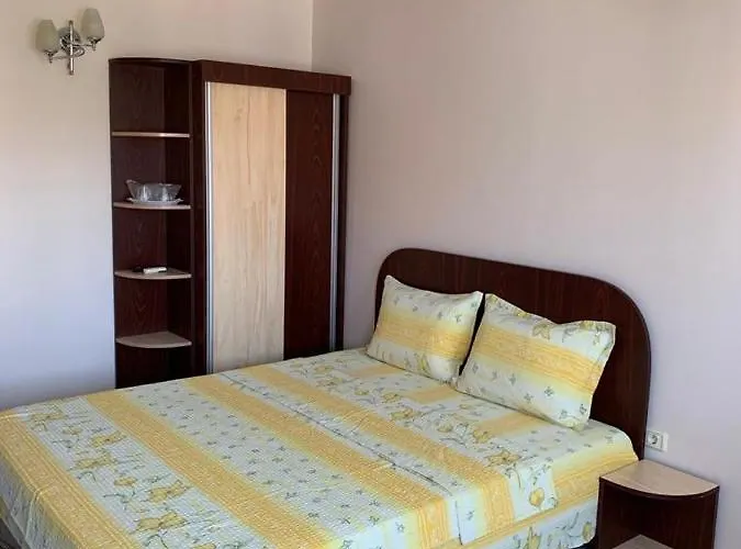 ゲストハウス Corina